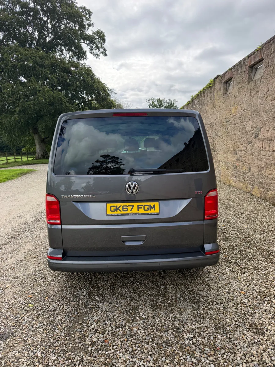 Volkswagen Transporter 2017 crew cab Dsg auto 204 - Image 4
