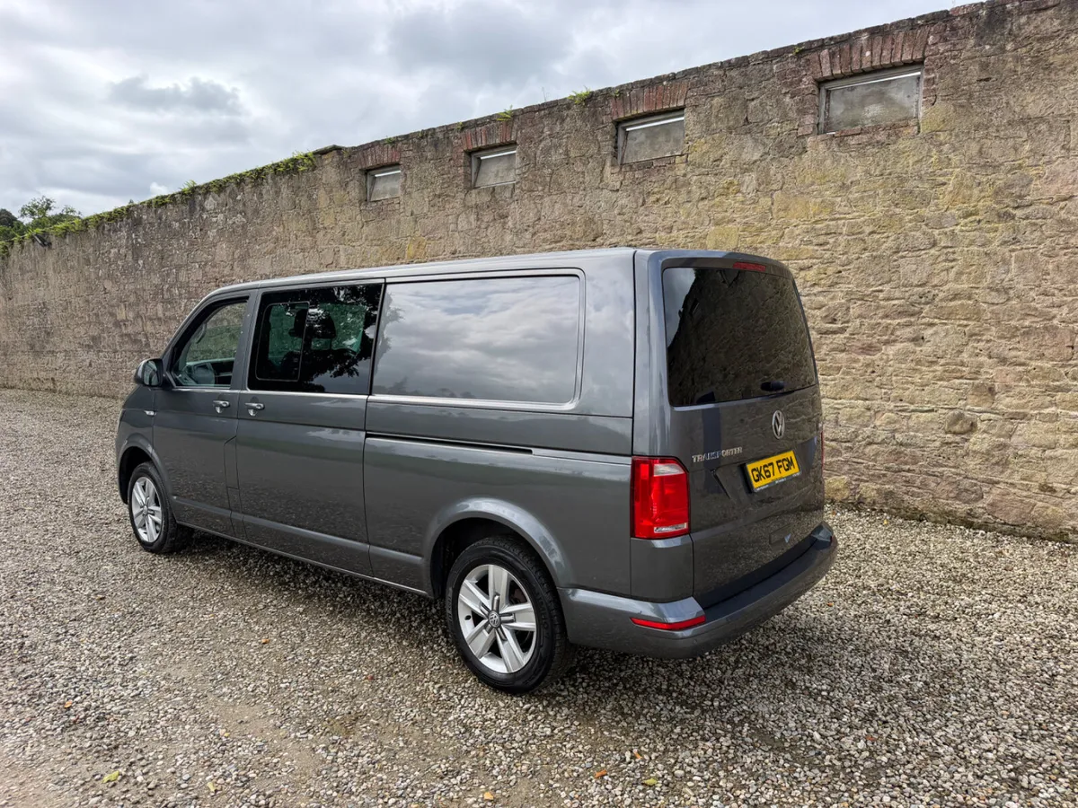 Volkswagen Transporter 2017 crew cab Dsg auto 204 - Image 3