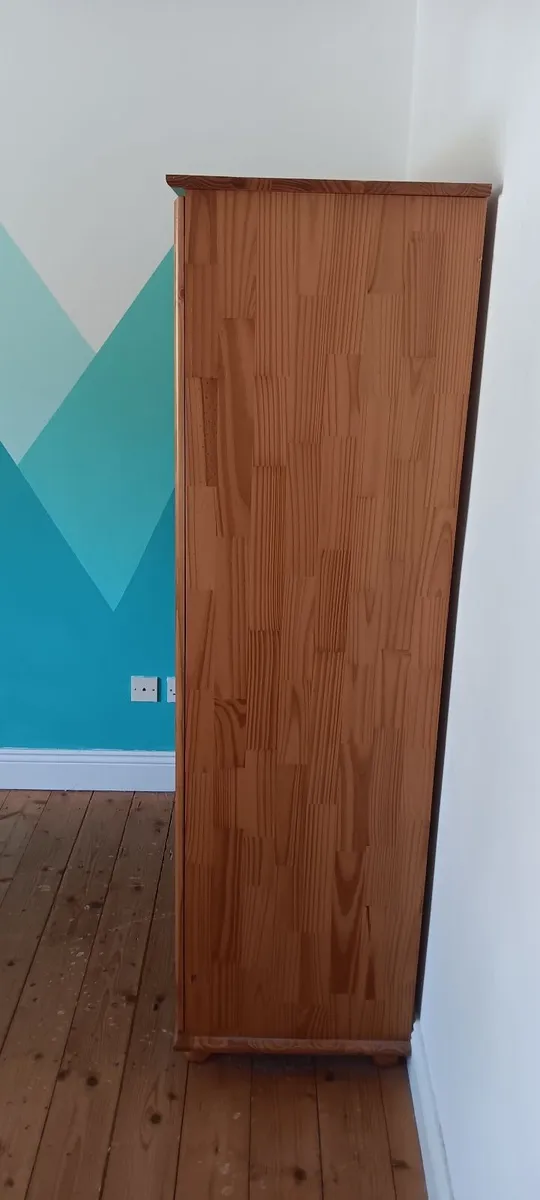 Wardrobe - Image 3