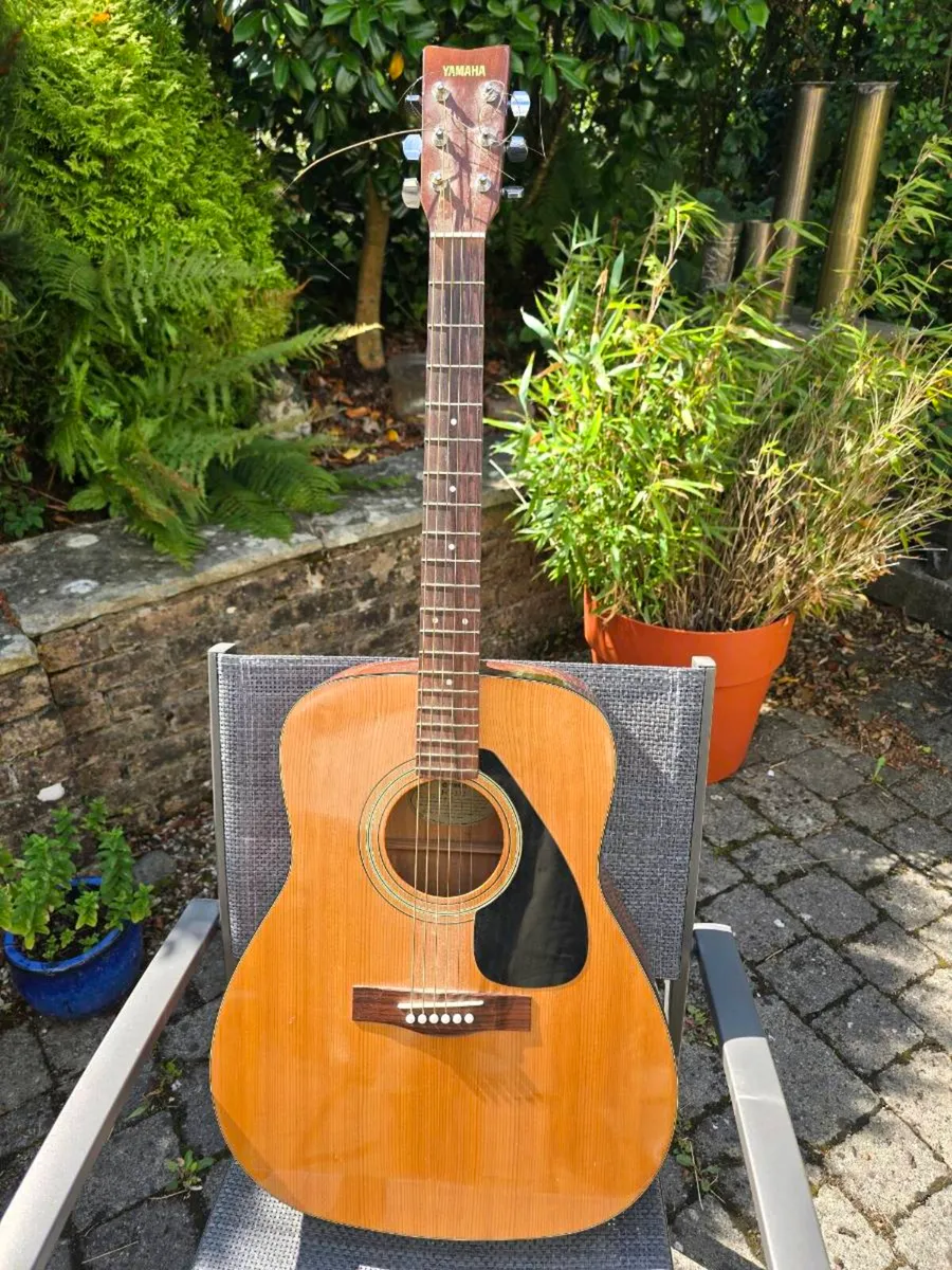 Yamaha FG-332 Acoustic Guitar - Image 1