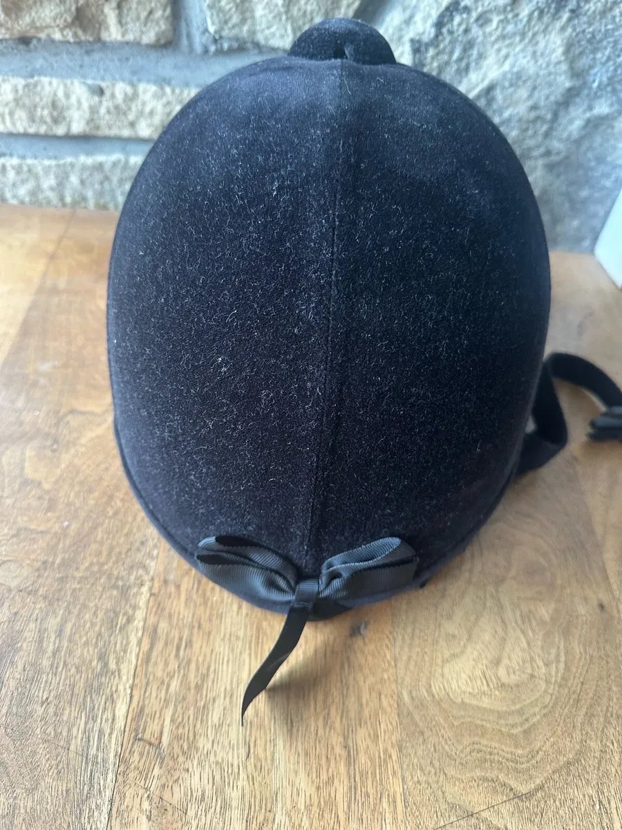 Horse riding helmet - Image 3