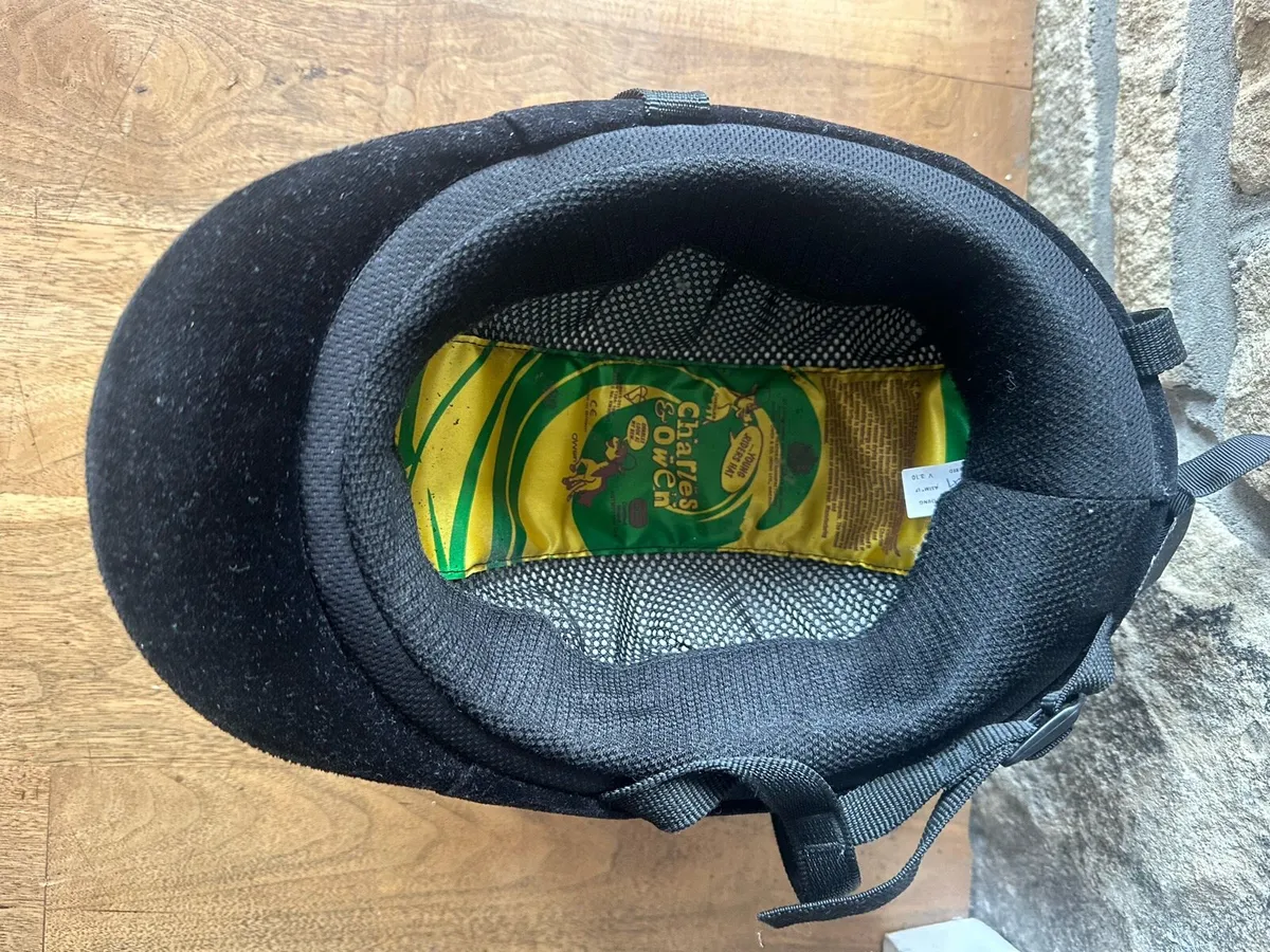Horse riding helmet - Image 2