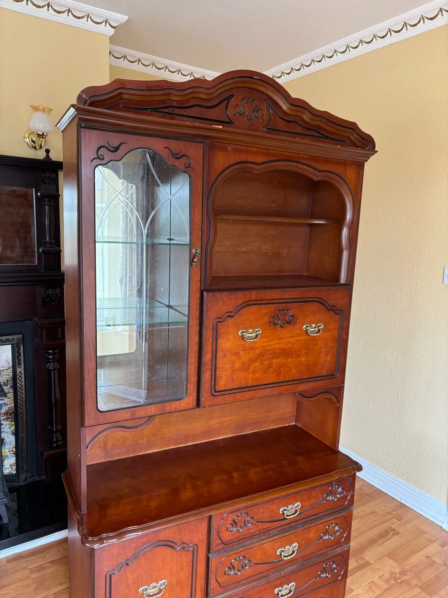 Display cabinets - Image 3