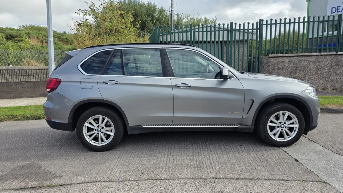 BMW X5 2016 Crew Cab LOW MILAGE - Image 1