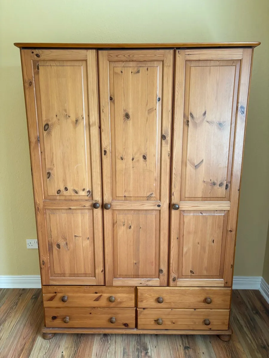 Wardrobes - Image 3