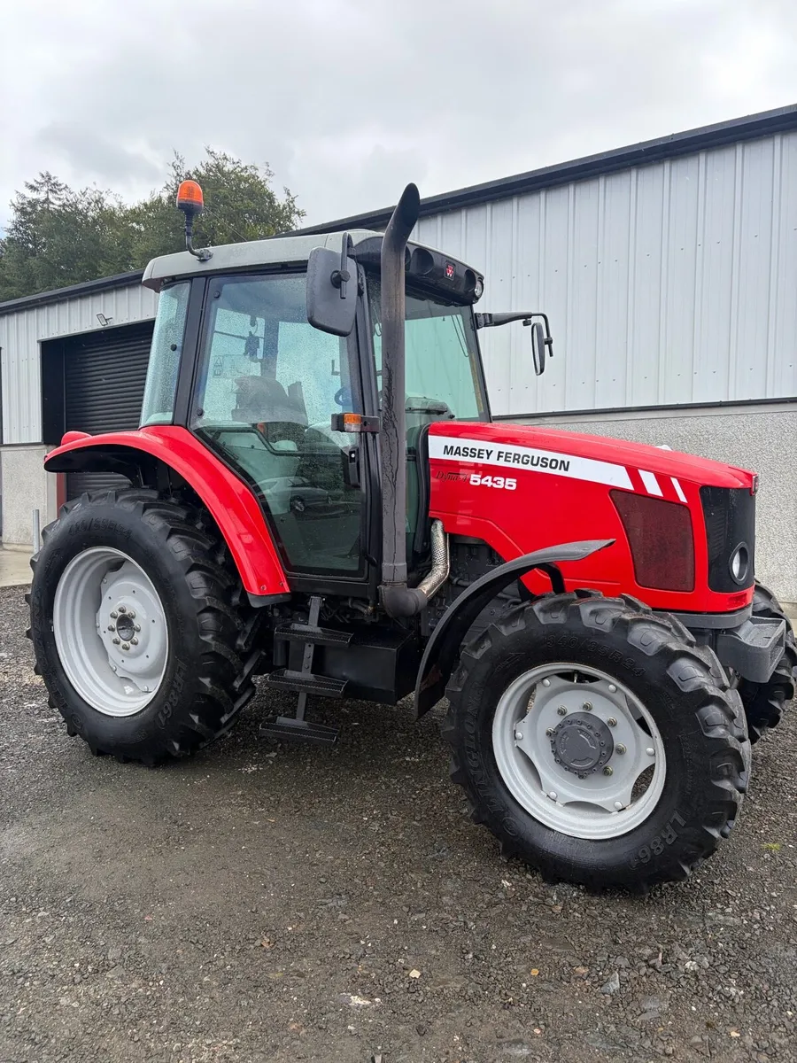 2013 Massey Ferguson 5435 - Image 2