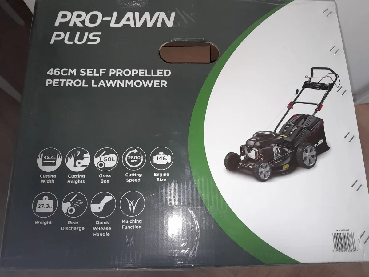 Pro Lawn 46CM Self Propelled Petrol Lawn - Image 1