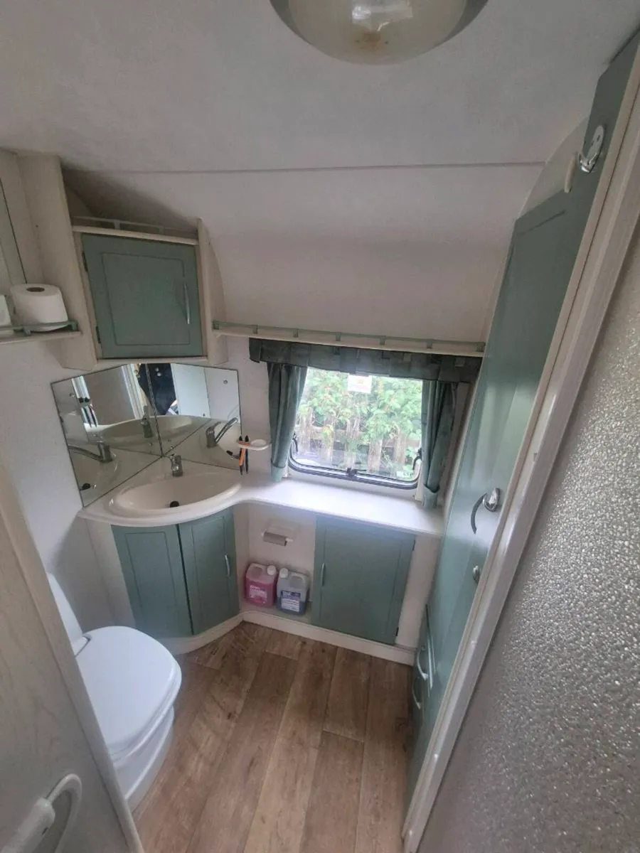 Coachman Amara Caravan - Image 3