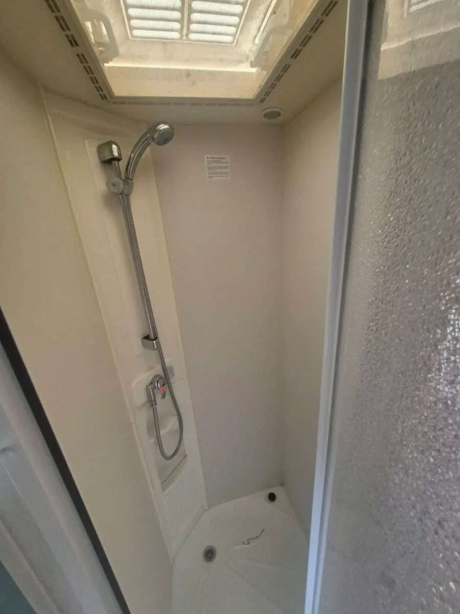 Coachman Amara Caravan - Image 4