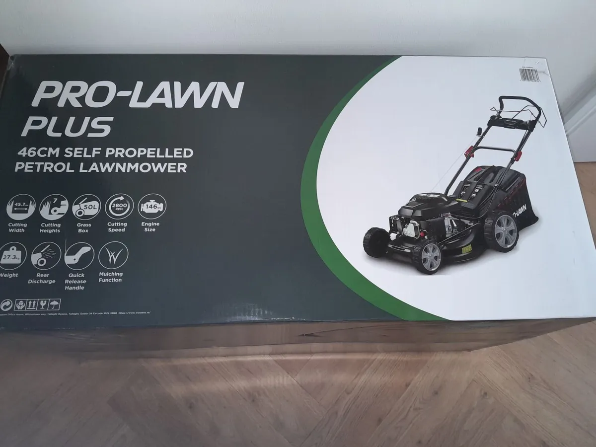 Pro Lawn 46CM Self Propelled Petrol Lawn - Image 4