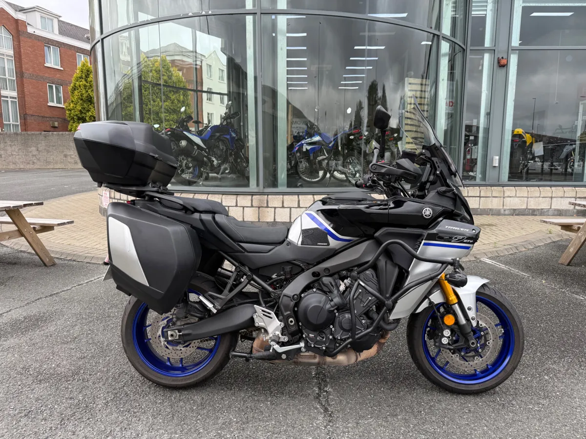 2025 Yamaha Tracer 9 GT + Y AMT - Image 1