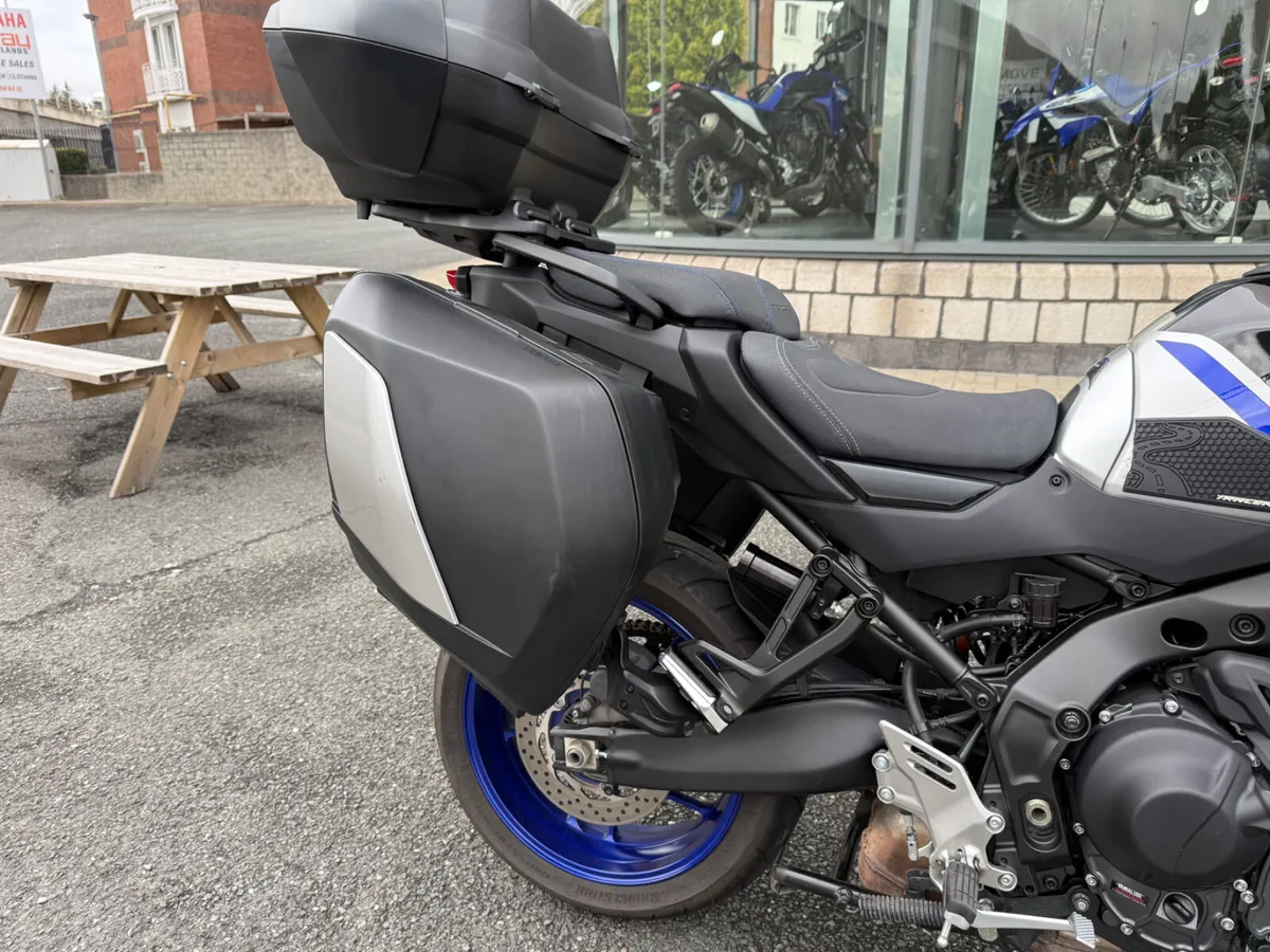2025 Yamaha Tracer 9 GT + Y AMT - Image 3