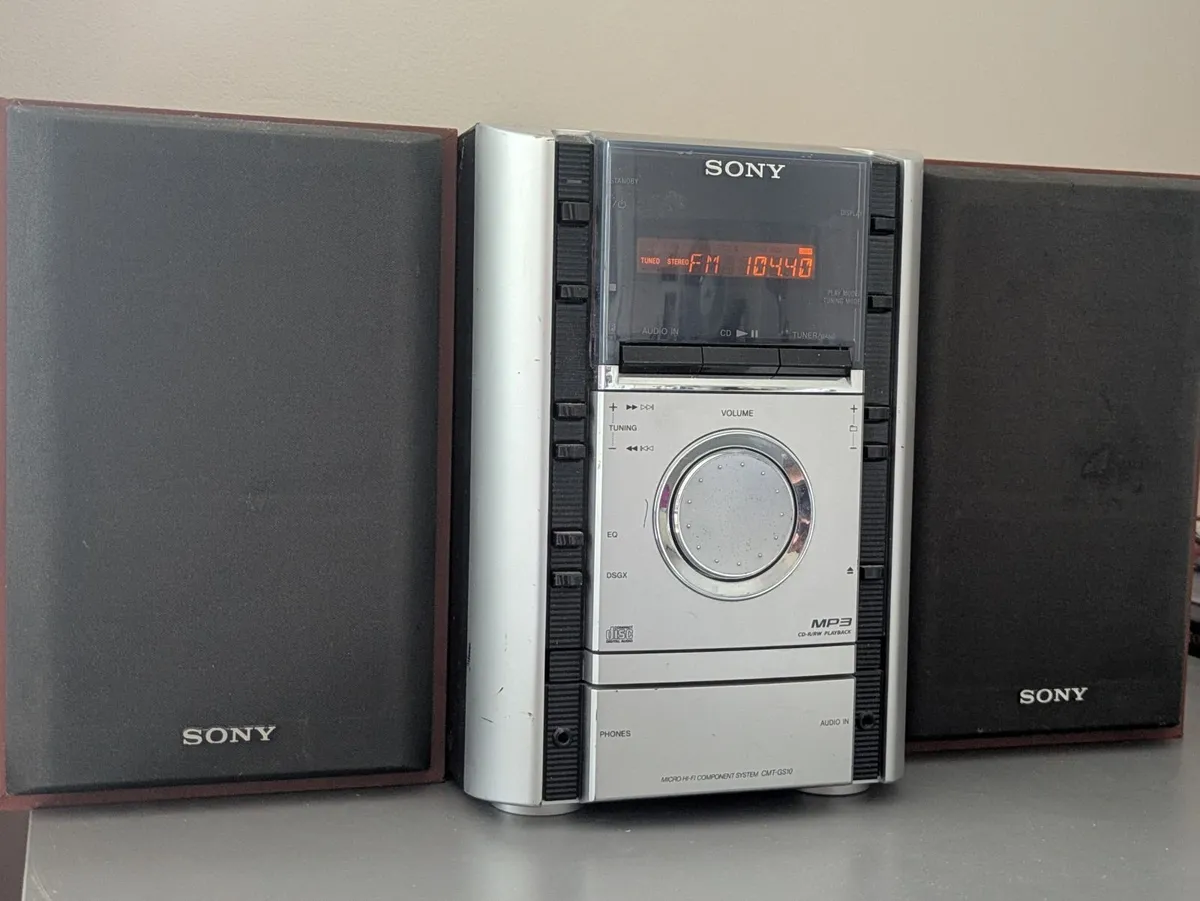 Sony Radio - Image 1