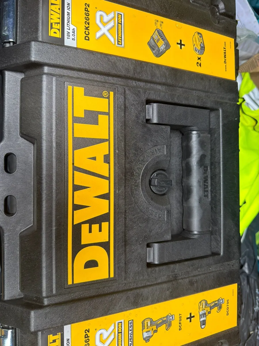 Dewalt Combi Impact Kit - Image 1