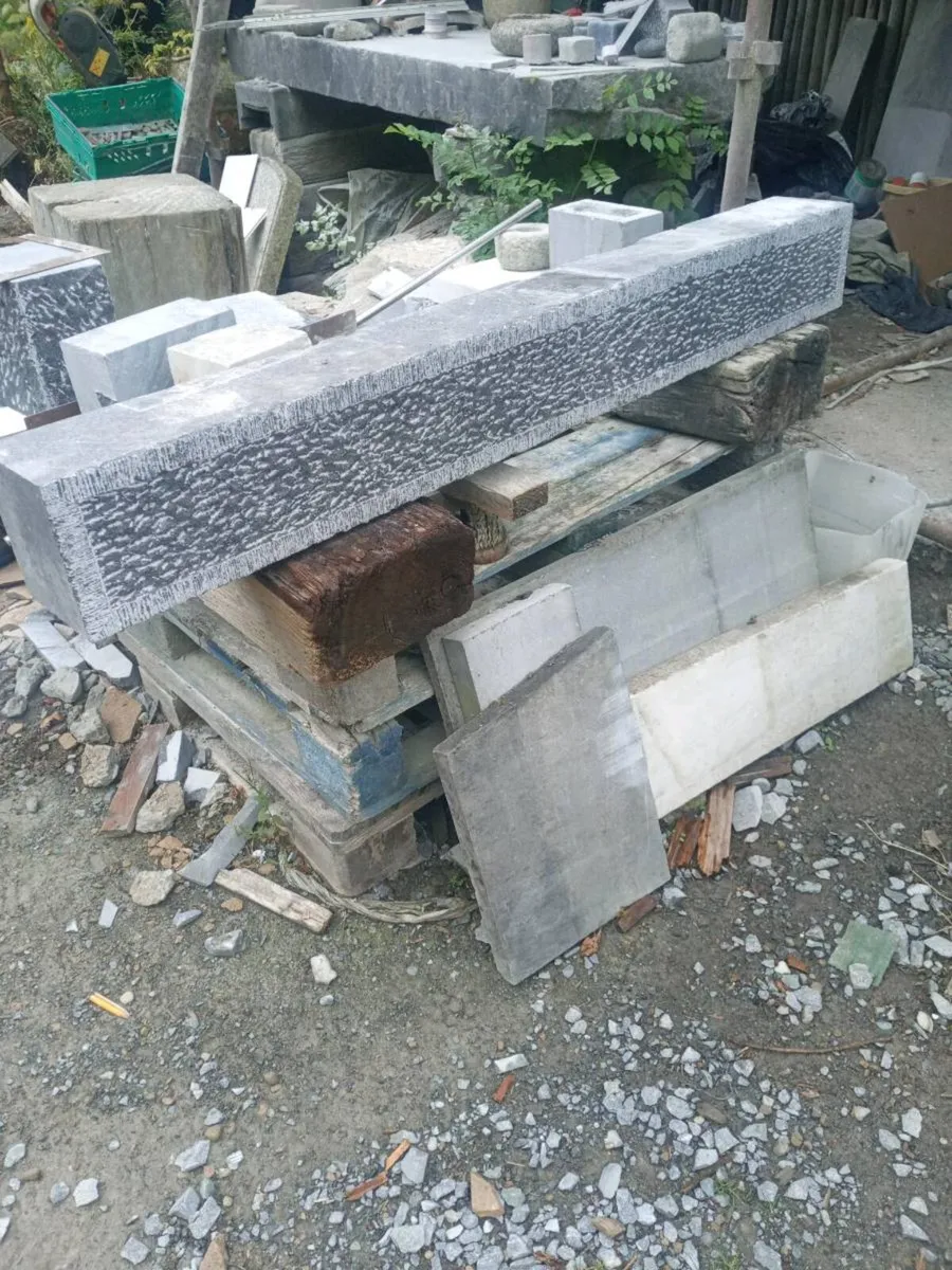 Limestone lintels - Image 3