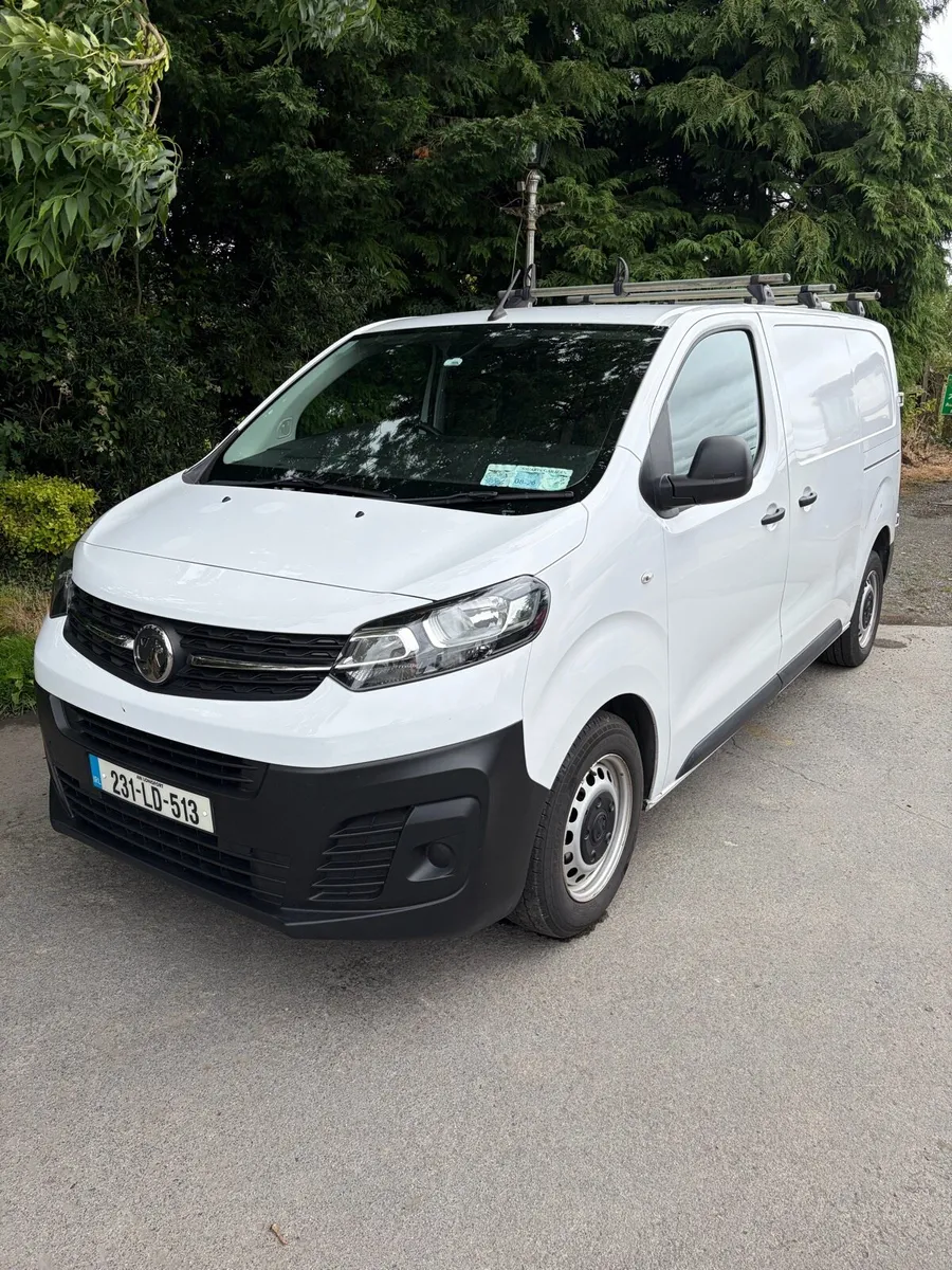 VIVARO 1.5tdi TAX & TEST - Image 1