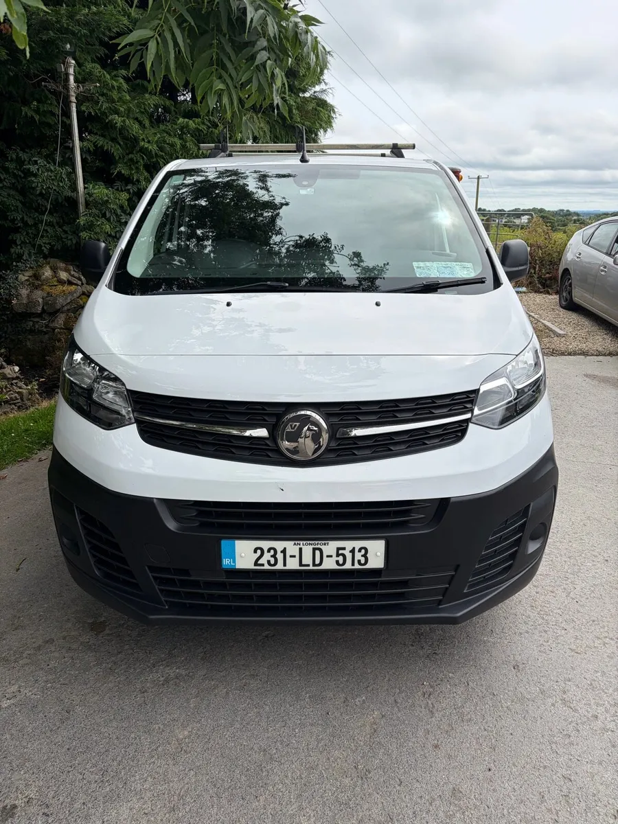 VIVARO 1.5tdi TAX & TEST - Image 2