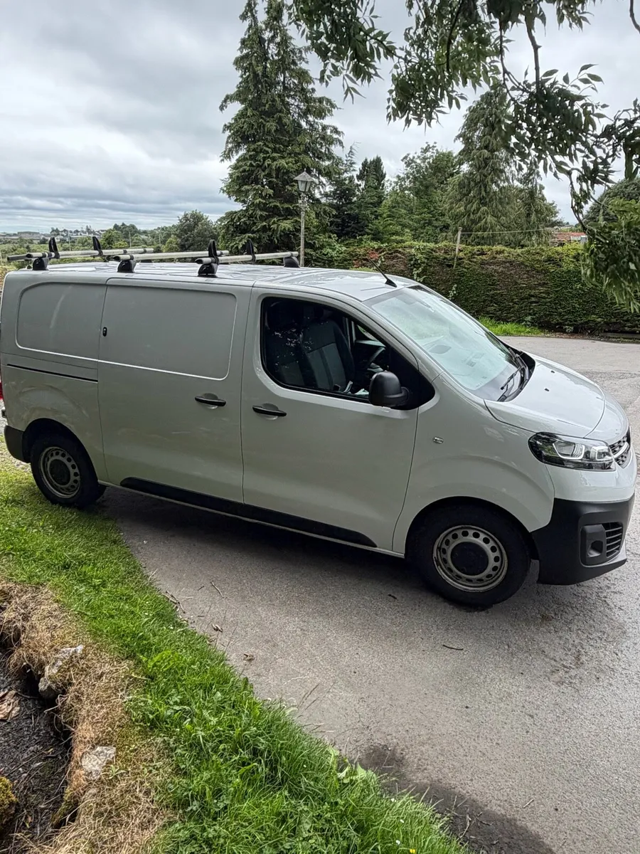VIVARO 1.5tdi TAX & TEST - Image 4