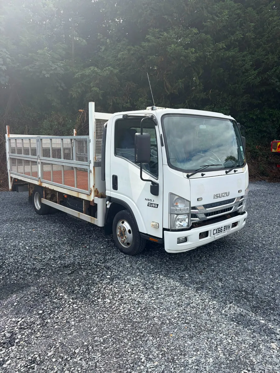 Choice of x2 - 2017 Isuzu Tail Lifts - Image 2