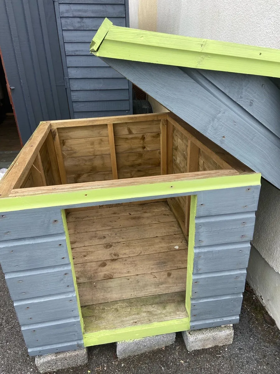 Large Dog Kennel - Image 3
