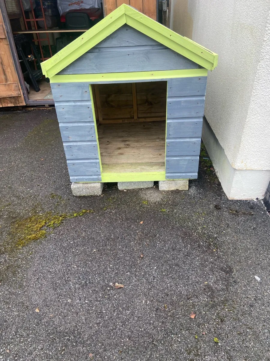 Large Dog Kennel - Image 1