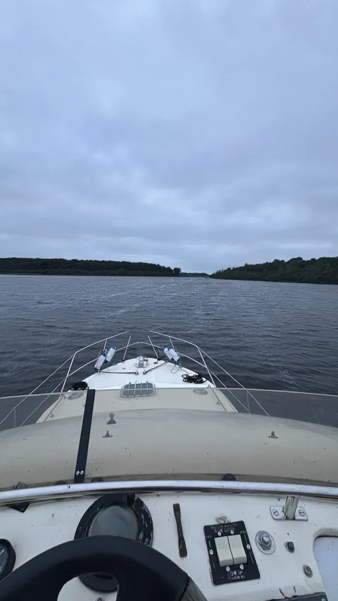 32ft fairline sedan - Image 2