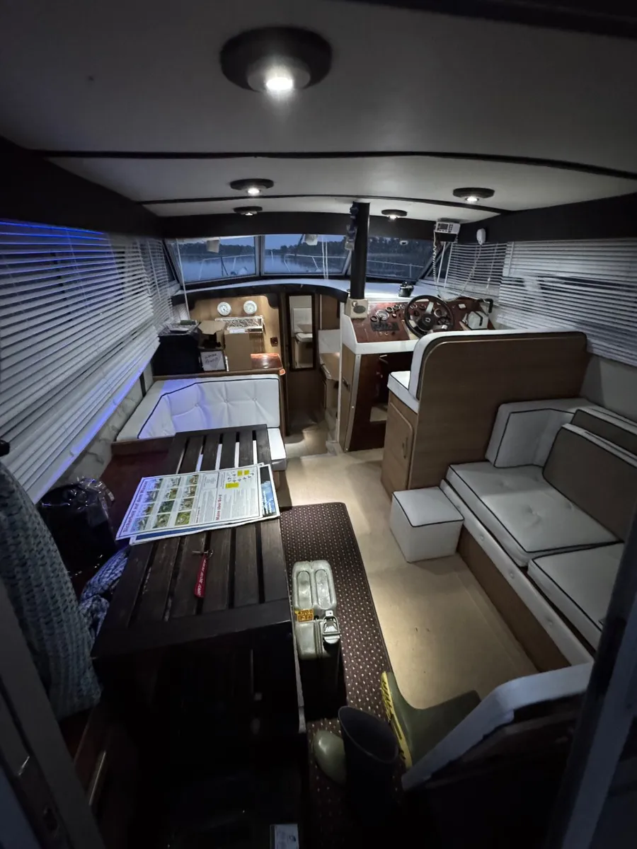 32ft fairline sedan - Image 3