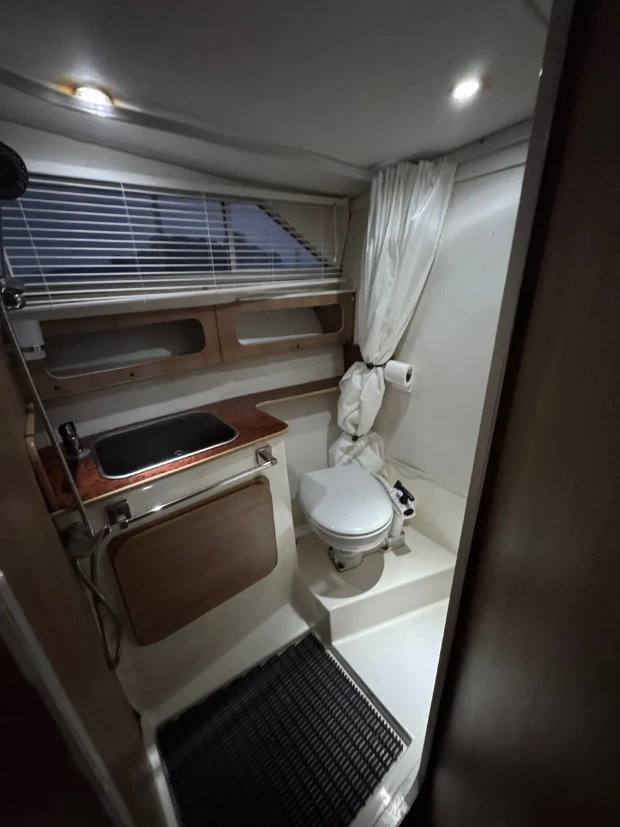 32ft fairline sedan - Image 4