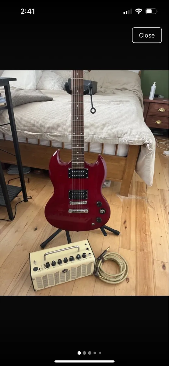 Epiphone sg with amp - Image 1