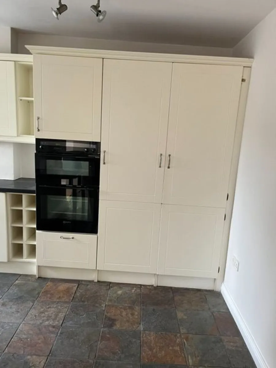 Kitchen and appliances for Sale - Image 2