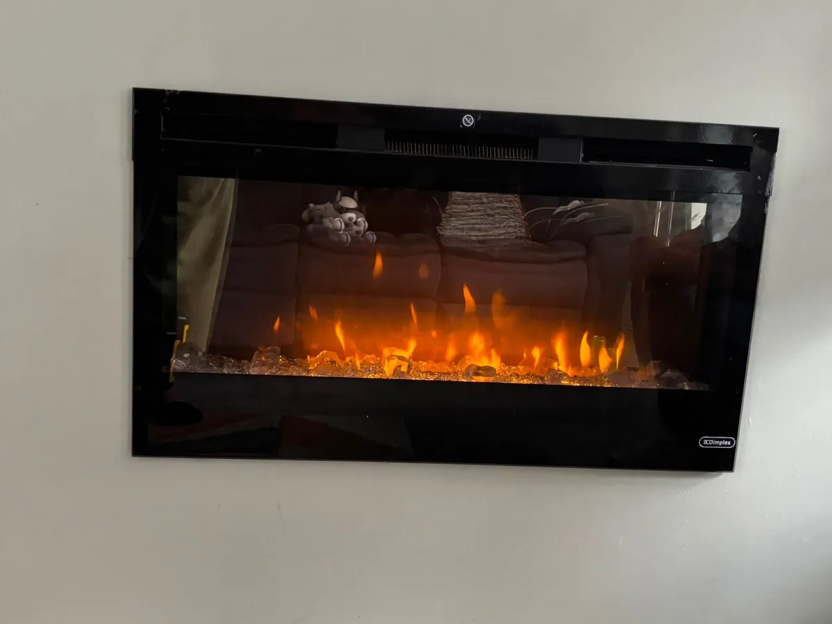 DIMPLEX ELECTRIC FIRE - Image 1