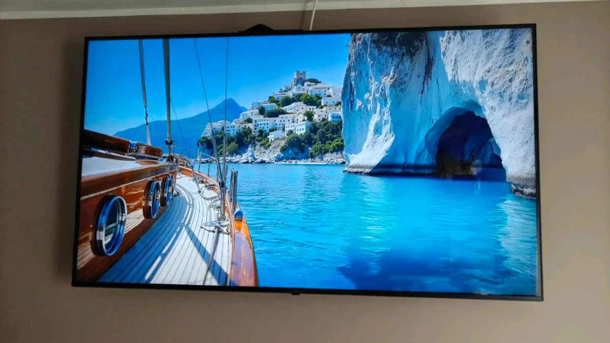 LG 65UL3J-E 65” 4K UHD - Image 3
