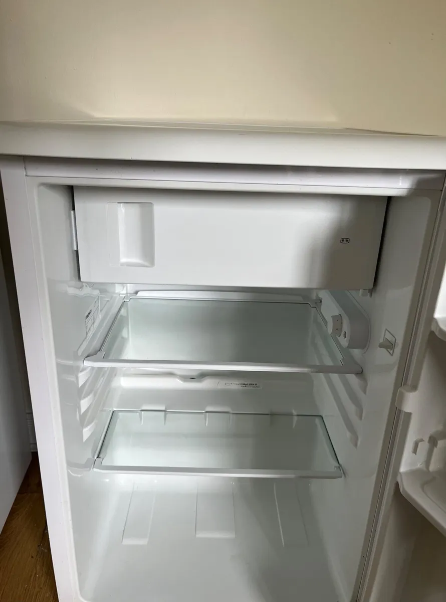 Under counter Fridge - Image 2