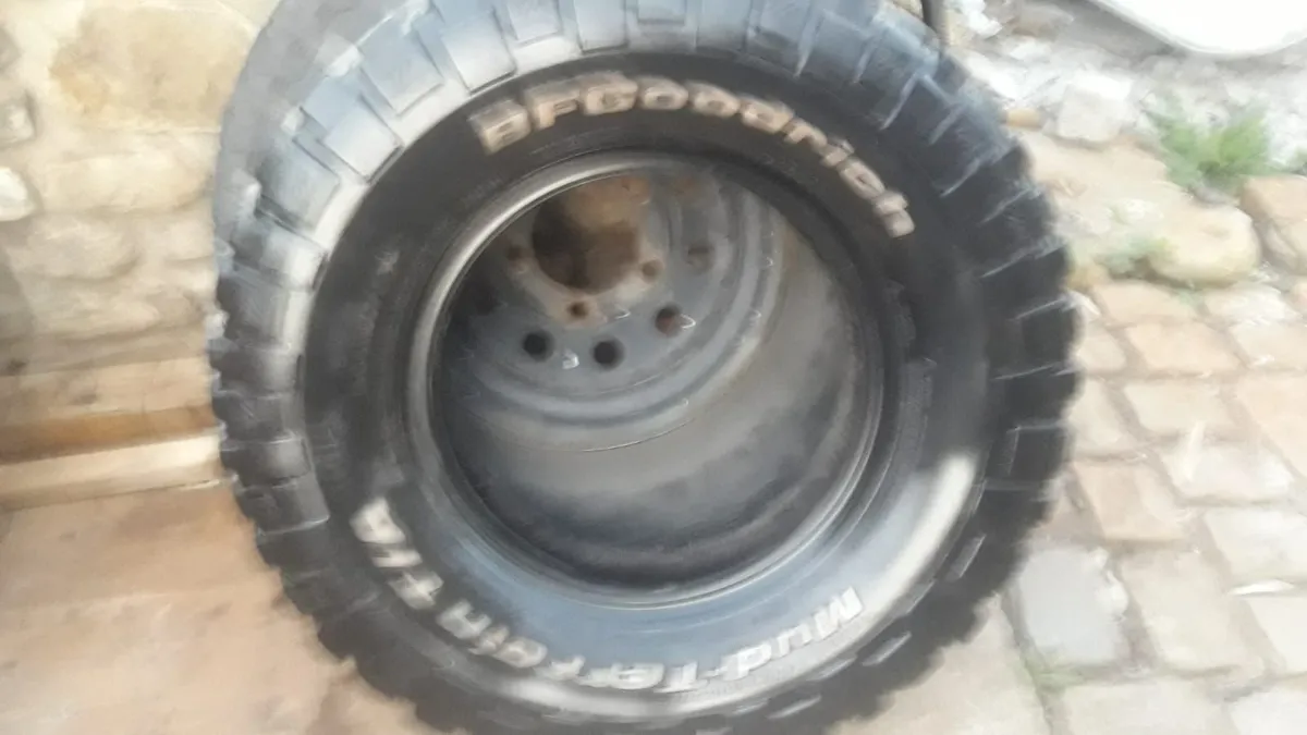 BF Goodrich tyres 235/85/R16 - Image 4