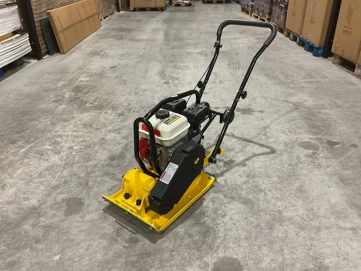 BRAND NEW PETROL WACKER PLATE - Image 2