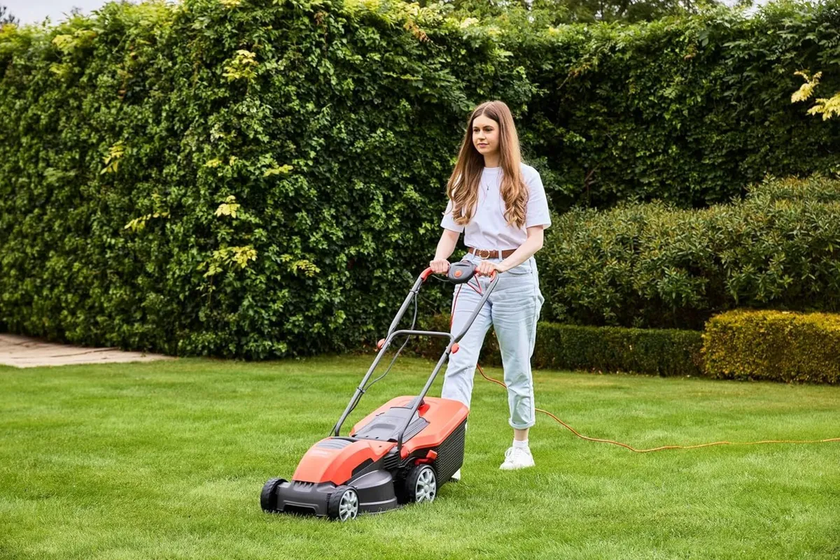 360c Electric Wheeled Lawn Mower W Cutting Width - Image 3