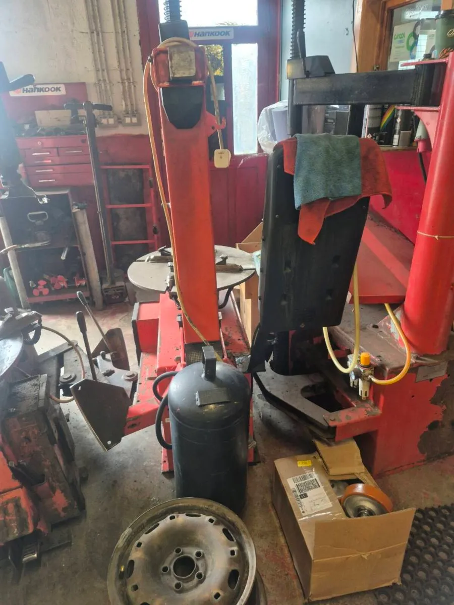 Tyre changing machines - Image 4