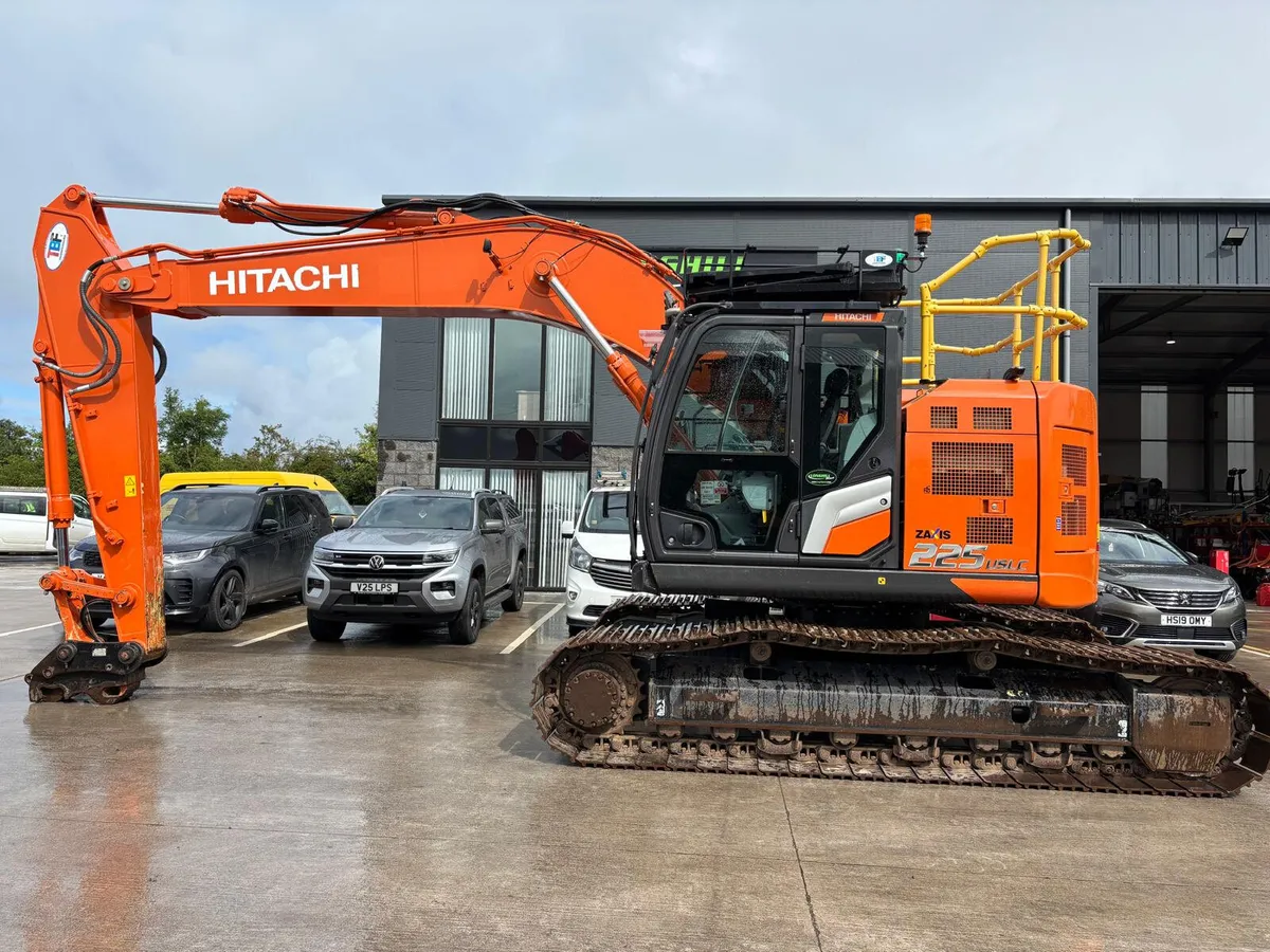 2024 HITACHI ZX225 USLC-7 - Image 2