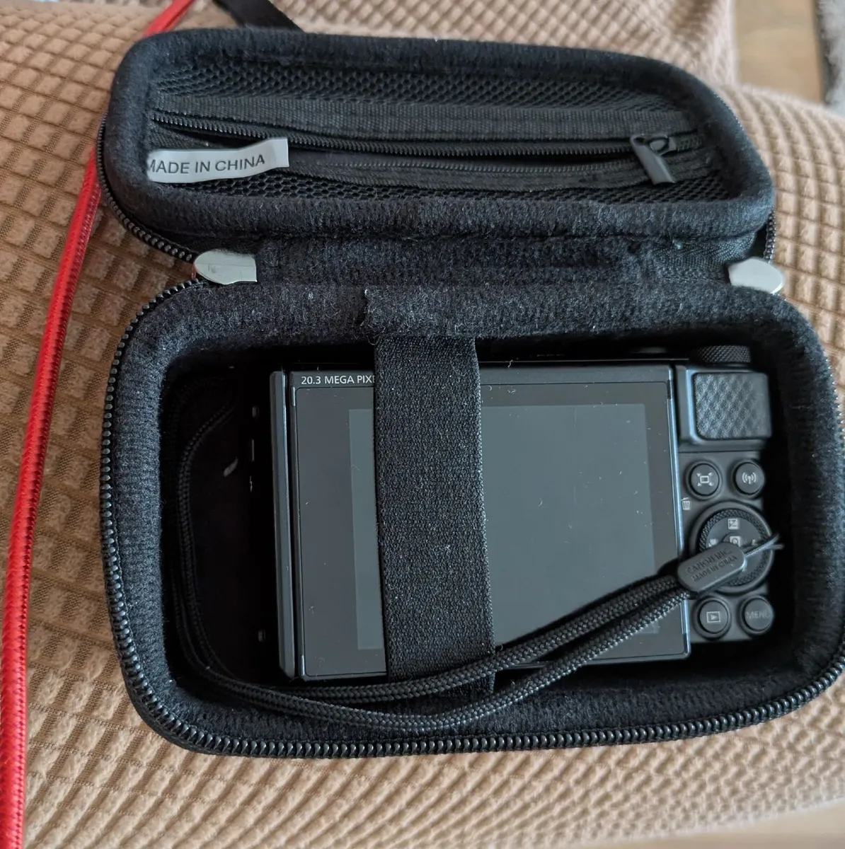 Canon PowerShot SX740 hs - Image 2