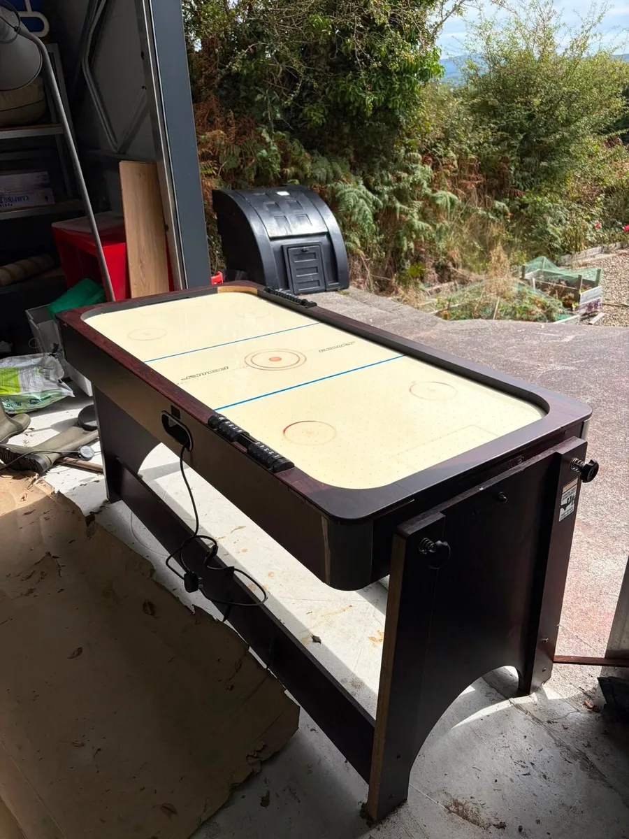 Small pool table and air hockey table - Image 2