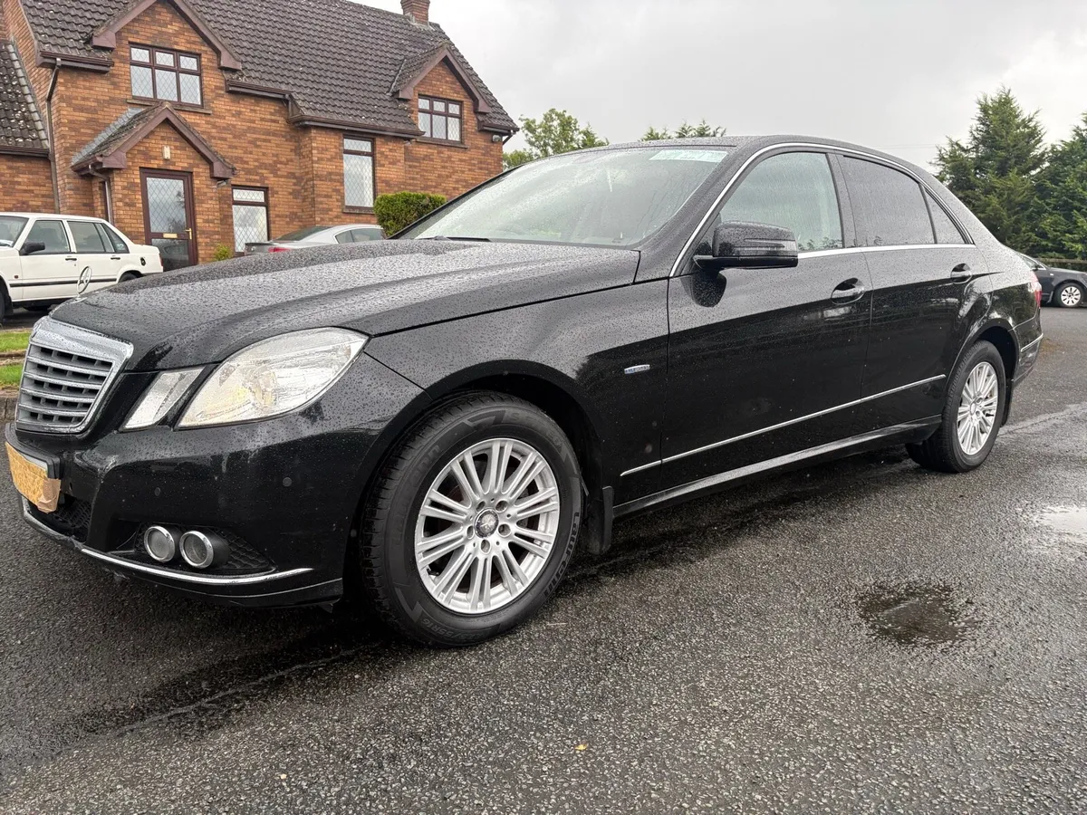 2010 Mercedes Benz E200 Diesel Auto,Driving - Image 4