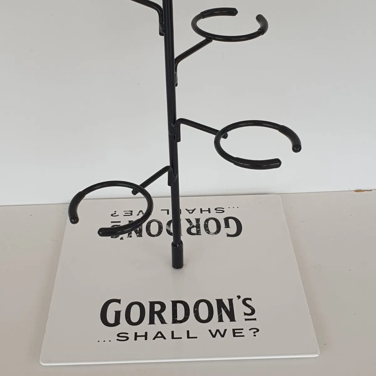 Gordon's Gin metal glass display stand - Image 3