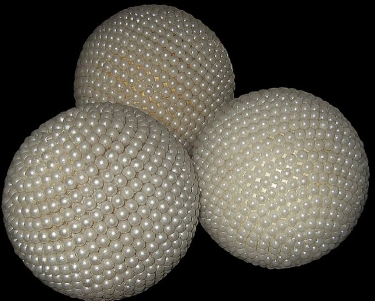 Pristine Harrods 6” Pearl Decorative Spheres - Image 1