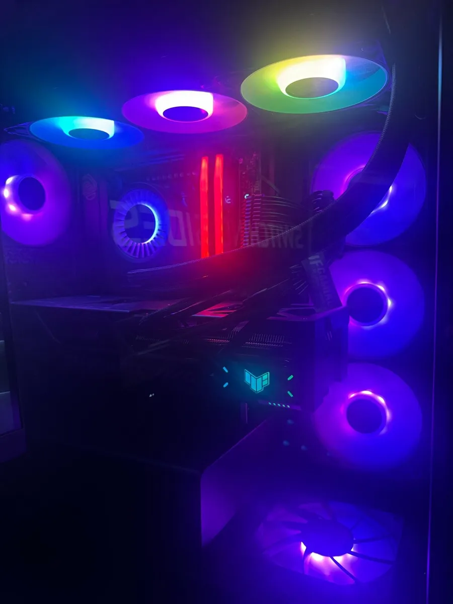 RYZEN 7 9800X3D | RTX 5080 GAMING PC - Image 1