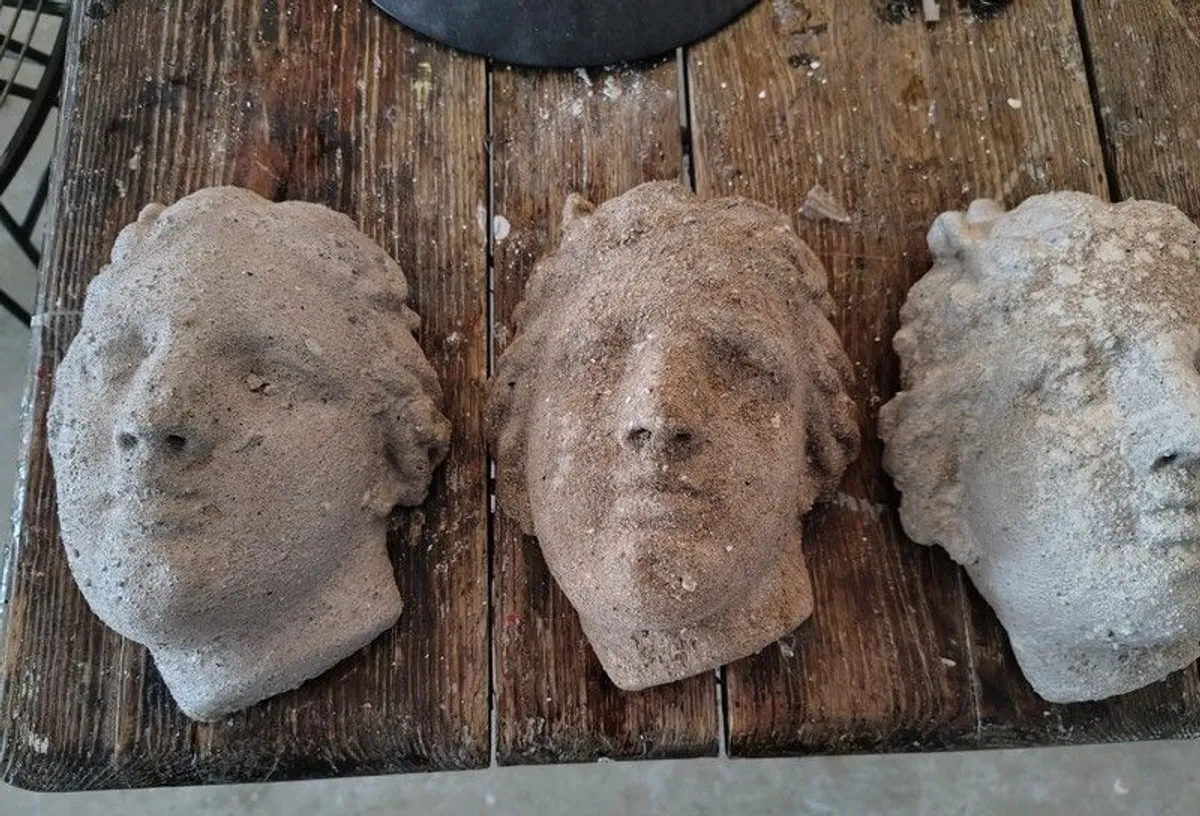 3 beautiful classical wall decor heads - Image 4