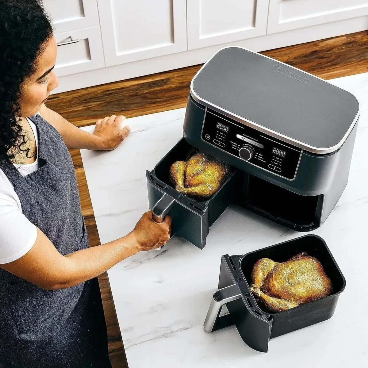 Air Fryer 9.5L 6 in 1 Digital Cooker - Image 4