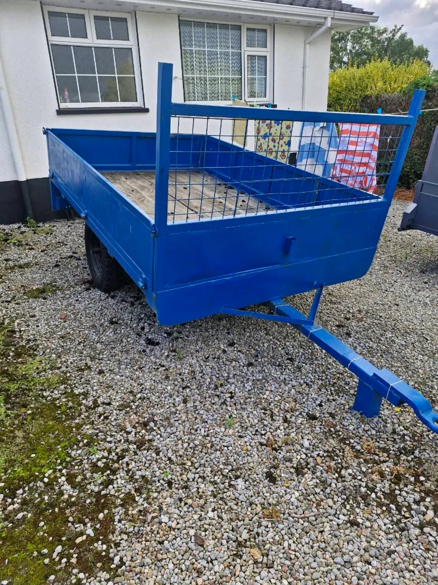 Trailer - Image 1