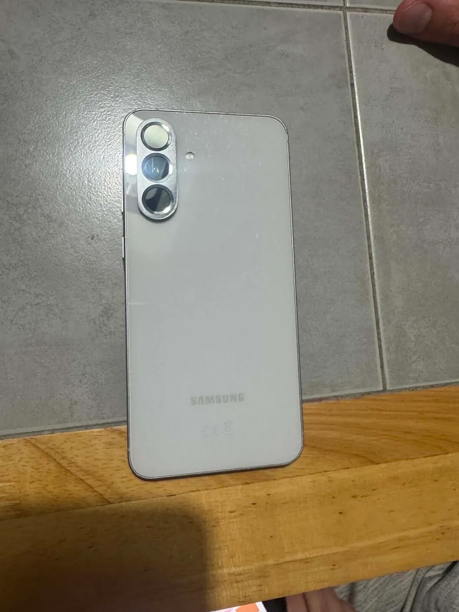 Samsung Galaxy A56 5G (Dual SIM) – Pristine Condit - Image 4