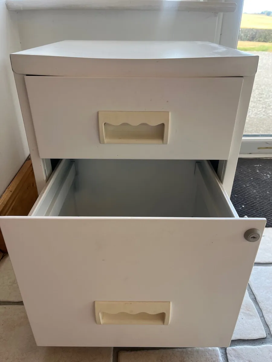 Small filling cabinet - Image 2