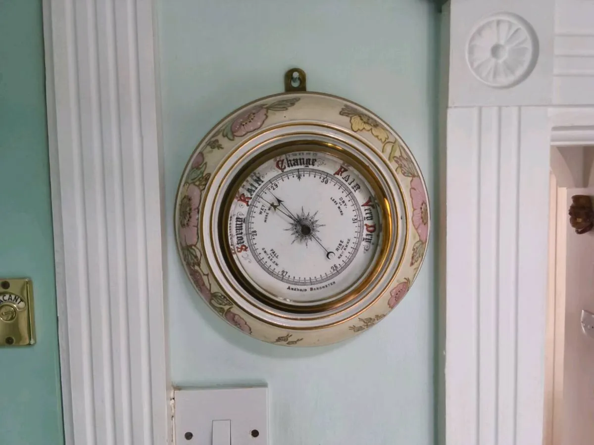 ANTIQUE  BAROMETER.